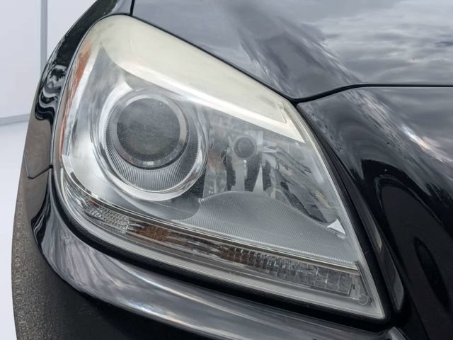 Used 2012 Mercedes-Benz SLK 350 image 9