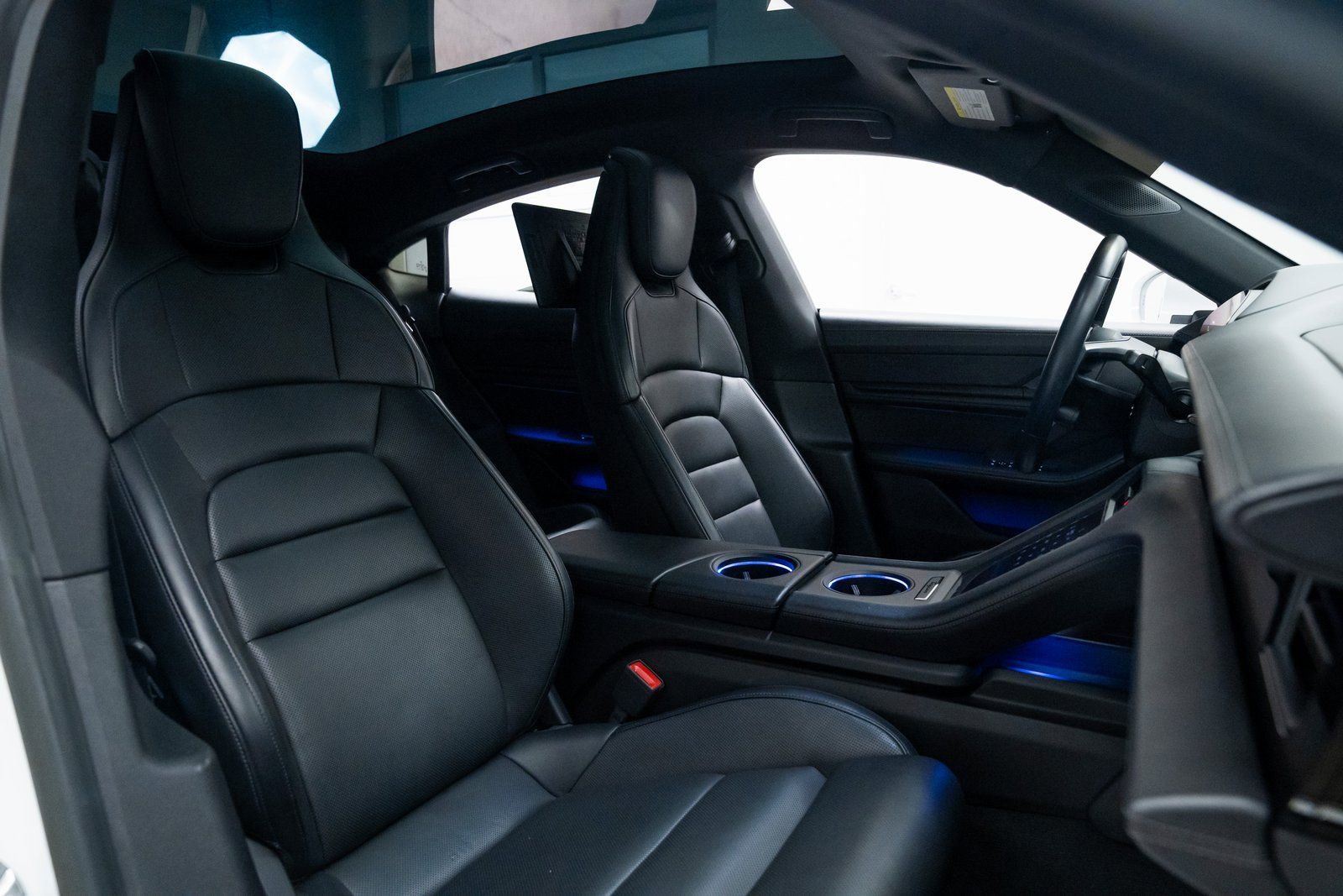 Used 2022 Porsche Taycan 4S image 27