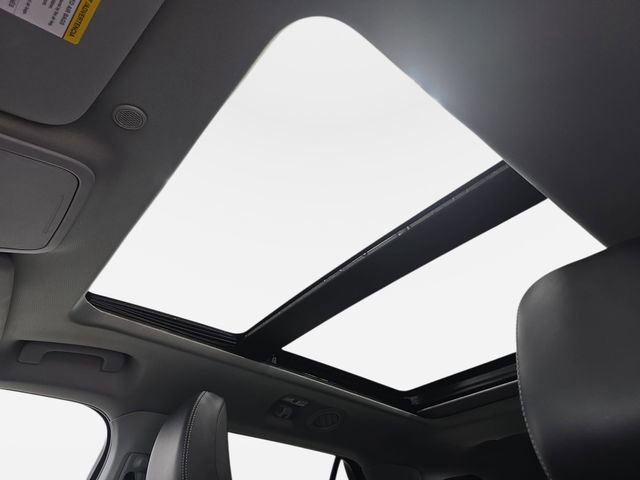 Used 2023 Ford Explorer XLT w/ Equipment Group 202A image 30