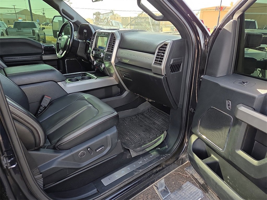 Certified 2021 Ford F250 Platinum w/ FX4 Off-Road Package image 13