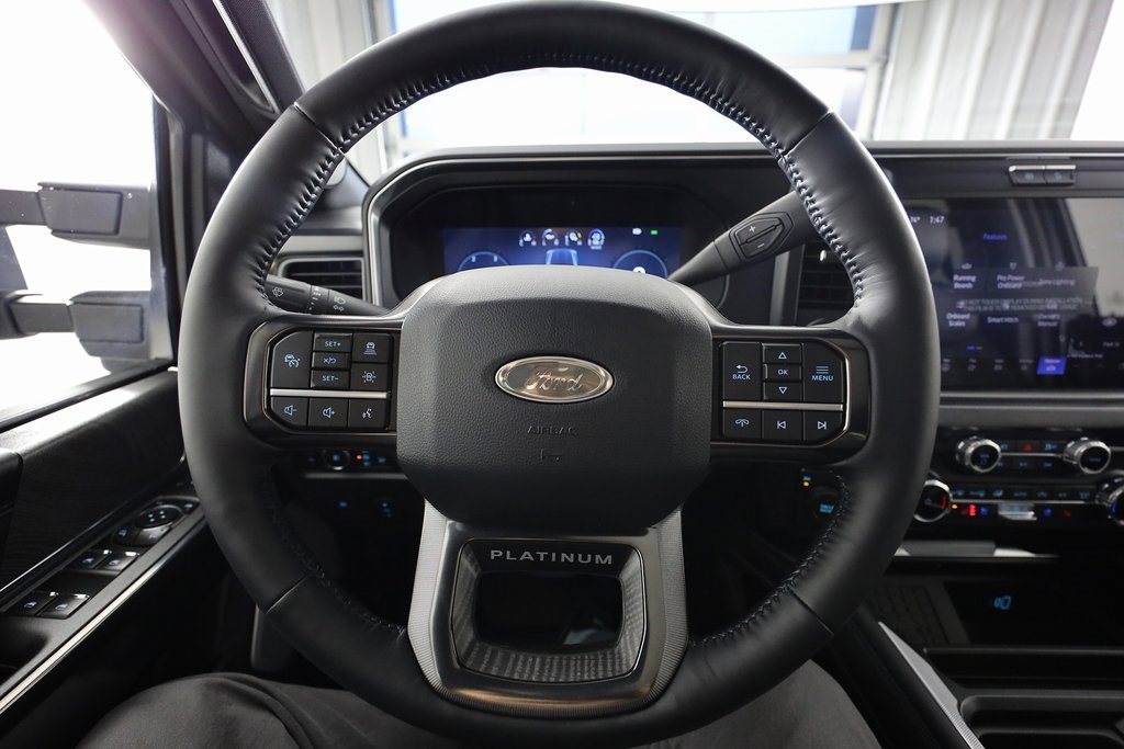 Used 2025 Ford F450 Platinum w/ FX4 Off-Road Package image 21