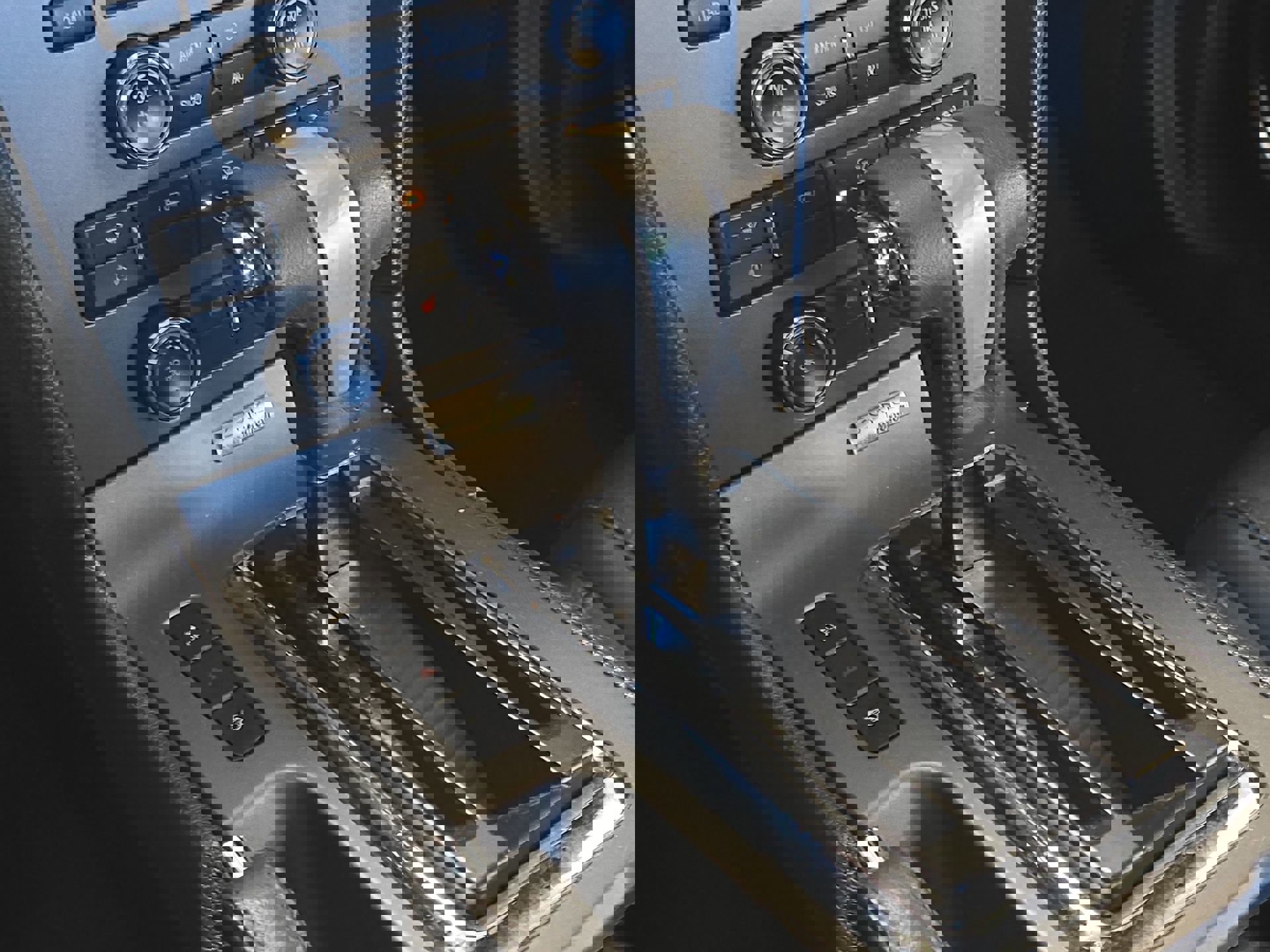 Used 2012 Ford Mustang GT Premium w/ HID Headlamps & Security Pkg image 19