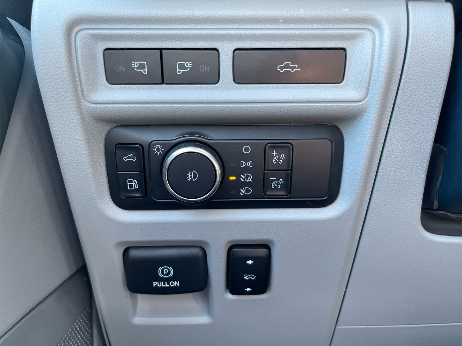 Used 2021 Ford F150 Limited AWD/4WD image 11