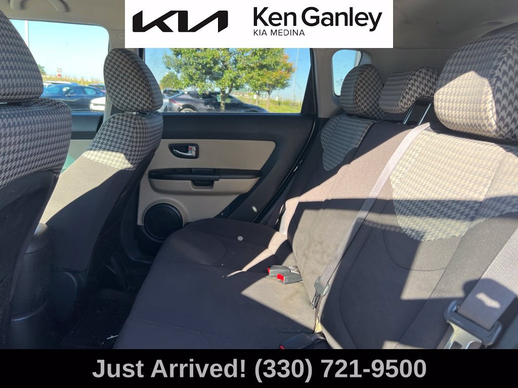 Used 2012 Kia Soul ! FWD image 10