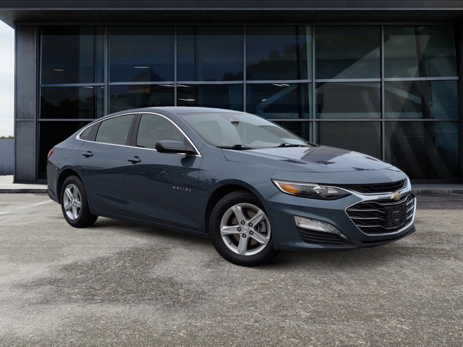 Used 2024 Chevrolet Malibu LT