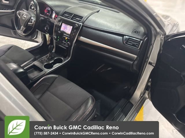 Used 2017 Toyota Camry SE image 27
