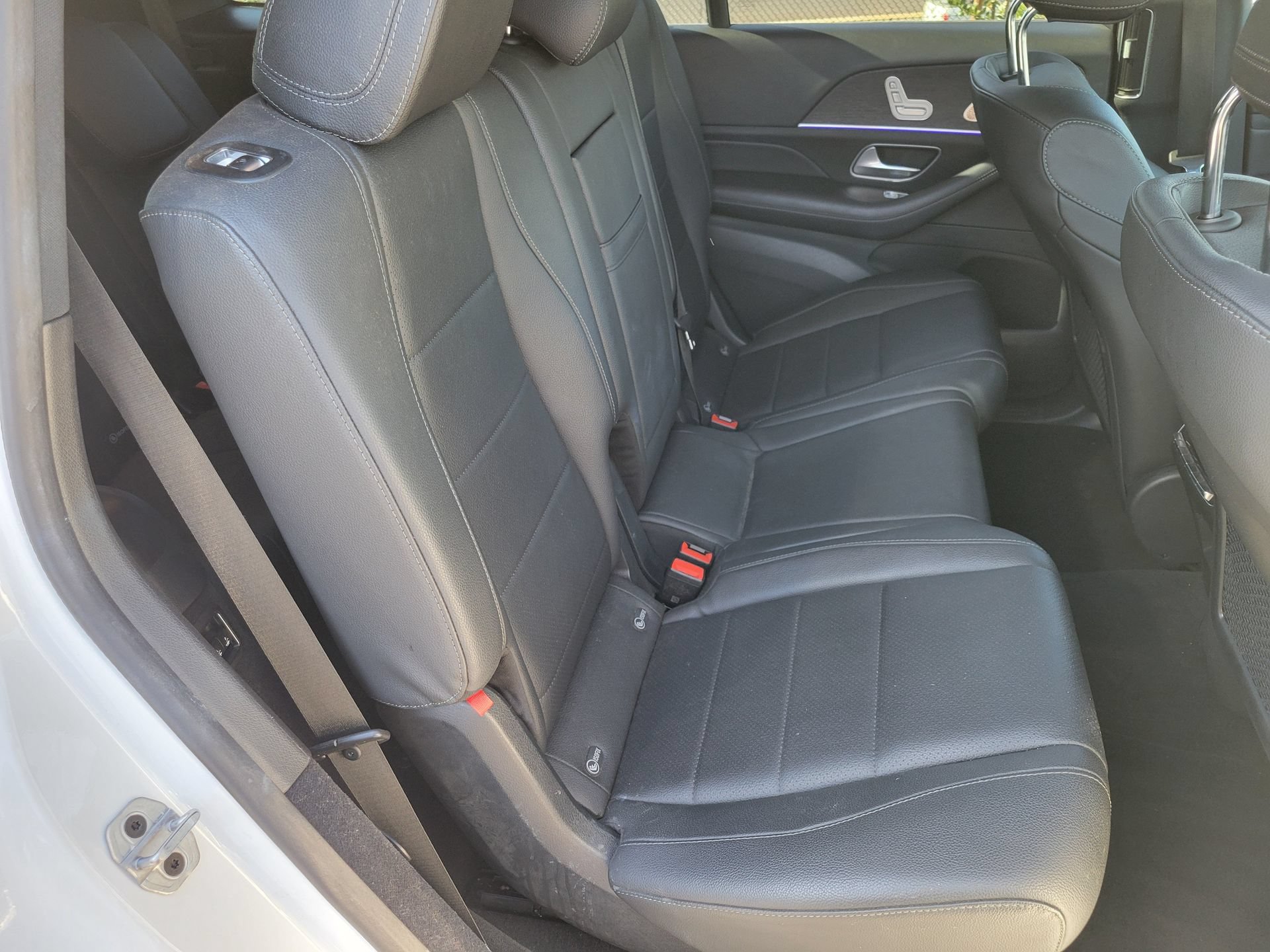 Used 2024 Mercedes-Benz GLS 450 4MATIC image 30