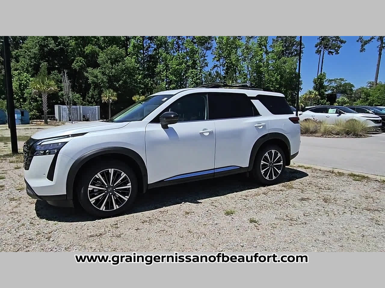 New 2026 Nissan Pathfinder Platinum FWD image 23