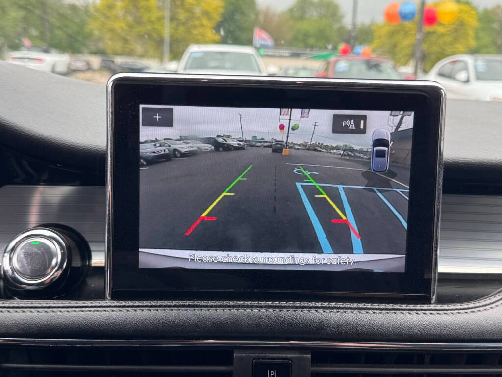 Used 2020 Lincoln Corsair AWD w/ Premium Package image 12