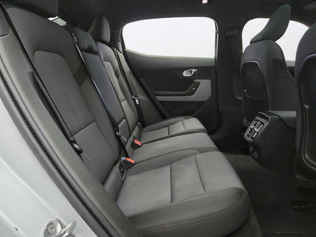 Used 2023 Polestar Polestar 2 w/ Pilot Pack AWD/4WD image 32