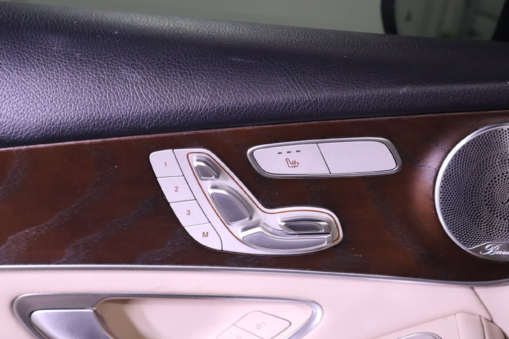 Used 2019 Mercedes-Benz GLC 300 4MATIC image 40