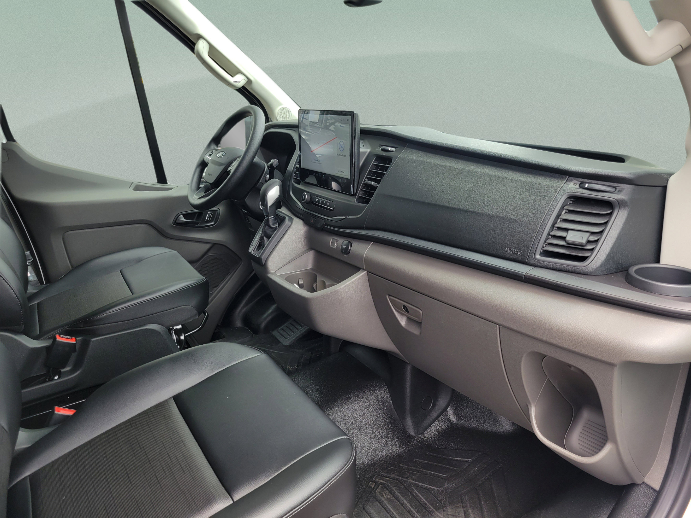 New 2026 Ford Transit 250 148 Medium Roof w/ Load Area Protection Package RWD image 13