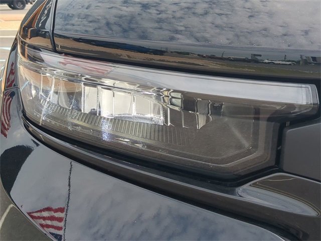 New 2025 Jeep Grand Cherokee Altitude image 9