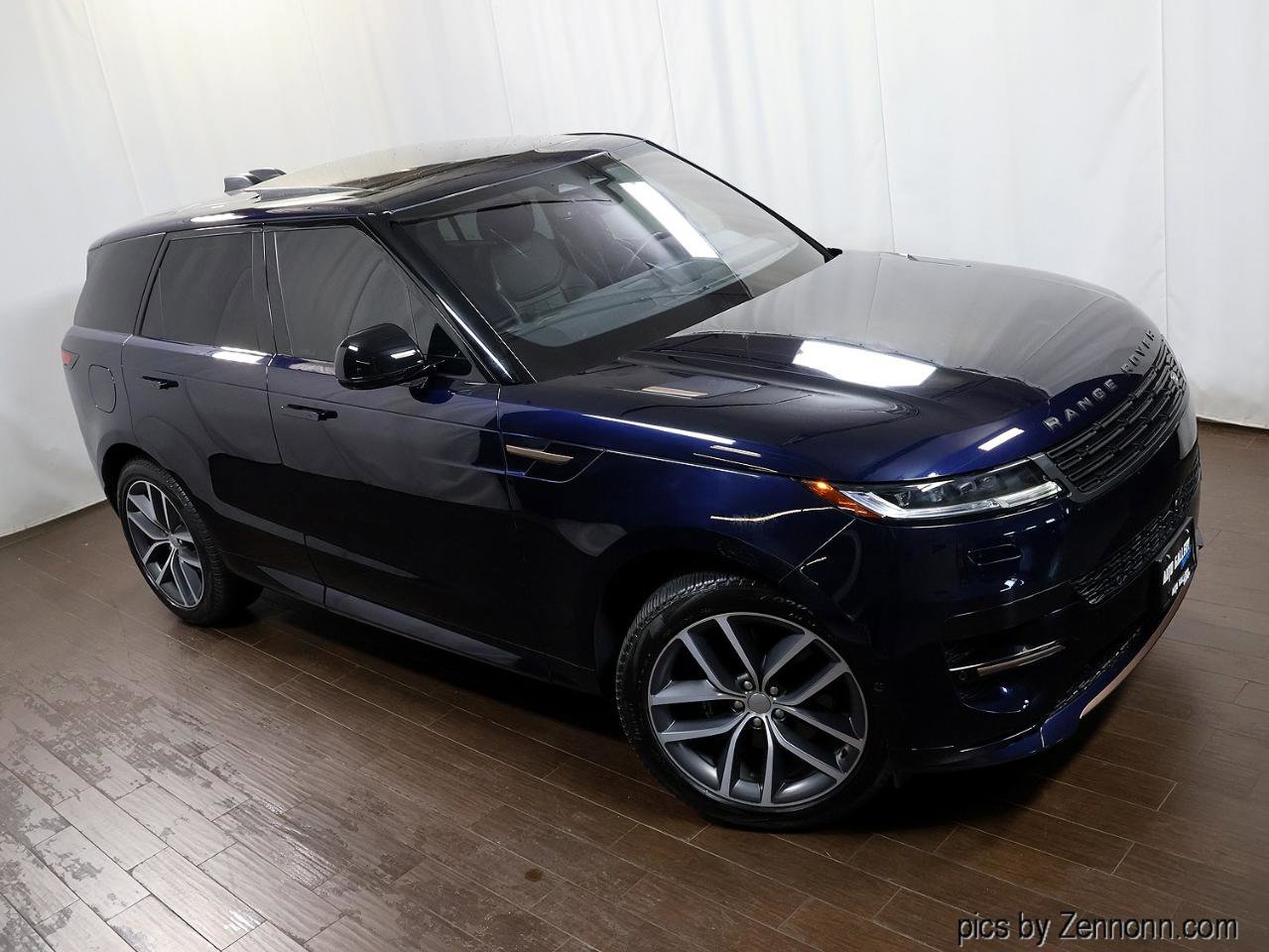 Used 2023 Land Rover Range Rover Sport SE Dynamic AWD/4WD image 5