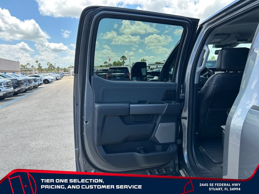 Used 2024 Ford F250 4x4 Crew Cab Super Duty image 23