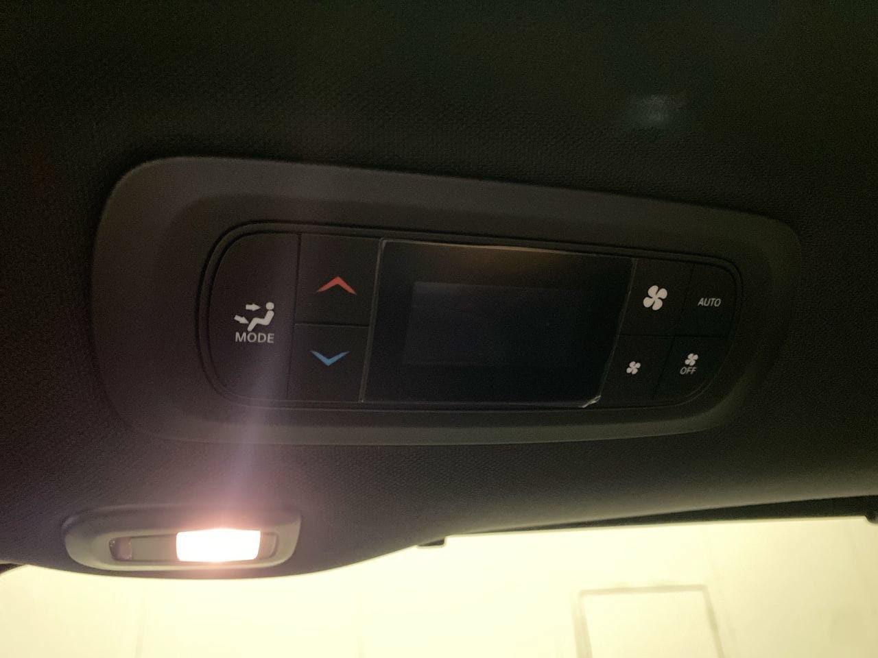 New 2027 Chrysler Pacifica Limited AWD/4WD image 27