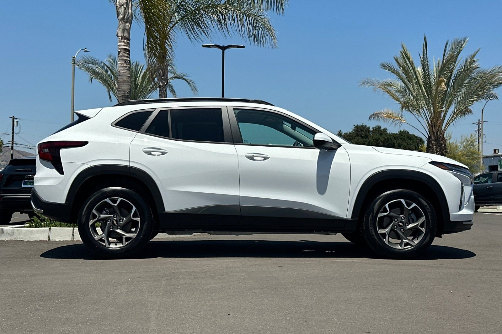 New 2026 Chevrolet Trax LT w/ Driver Confidence Package FWD image 3