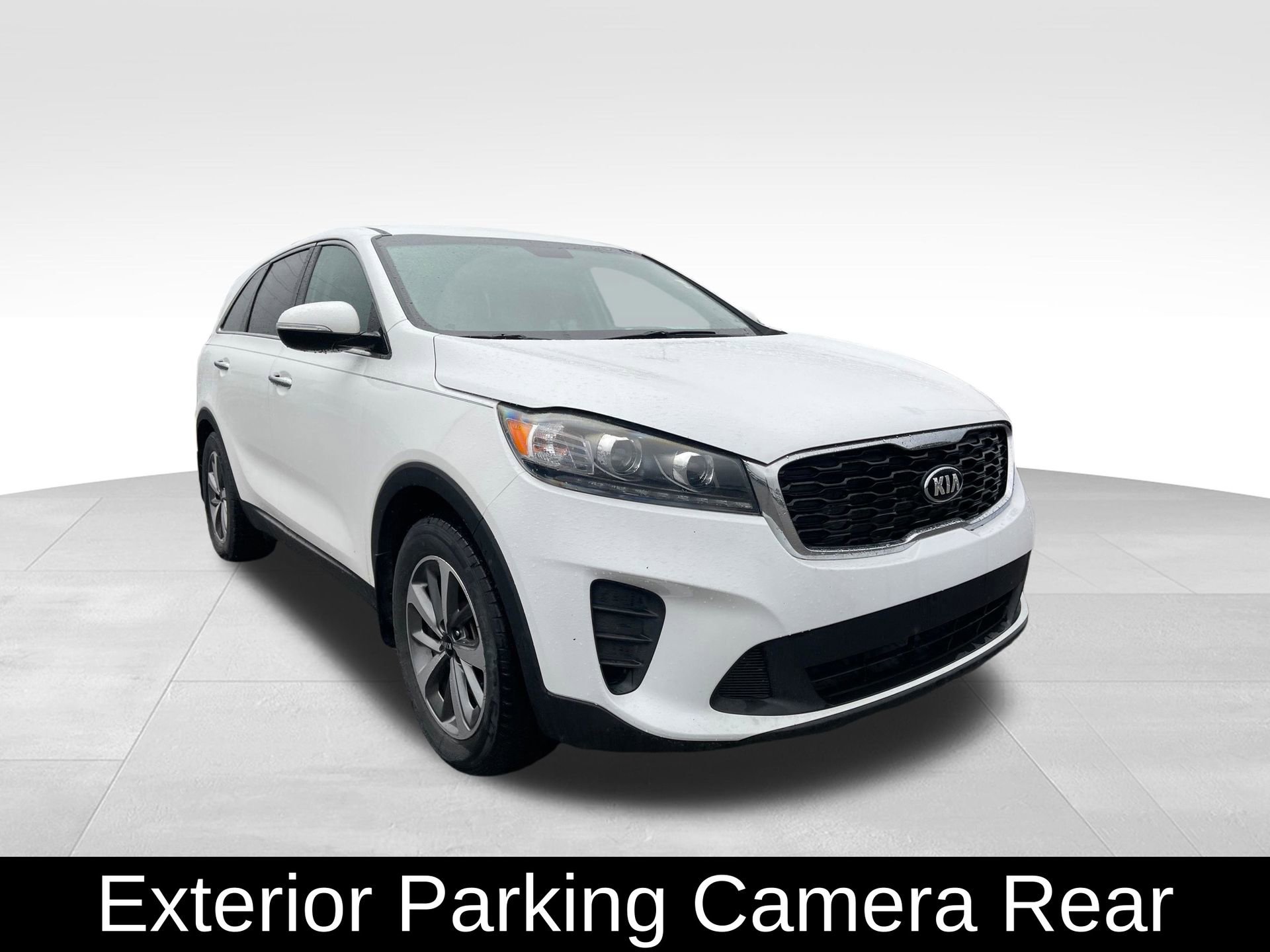 Used 2020 Kia Sorento LX image 3