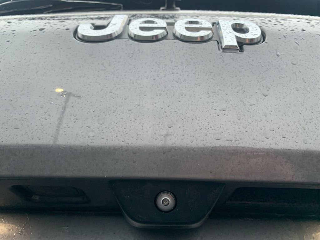 Used 2022 Jeep Grand Cherokee L Limited image 15