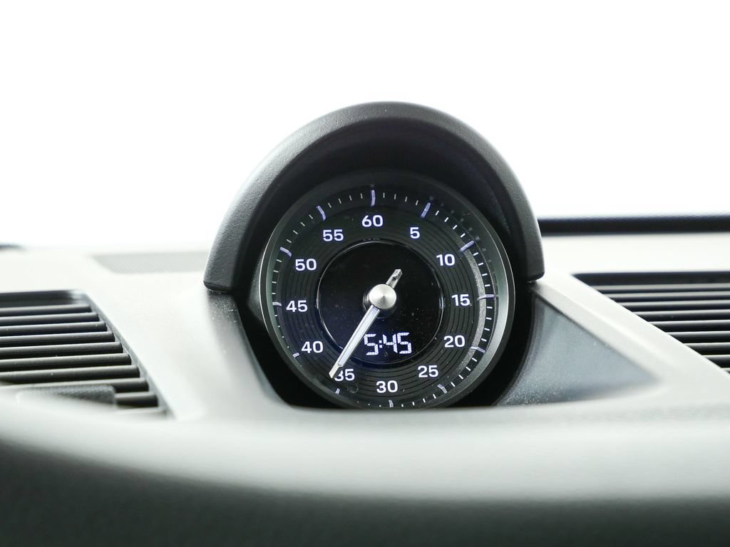 Certified 2025 Porsche 911 Carrera RWD image 18