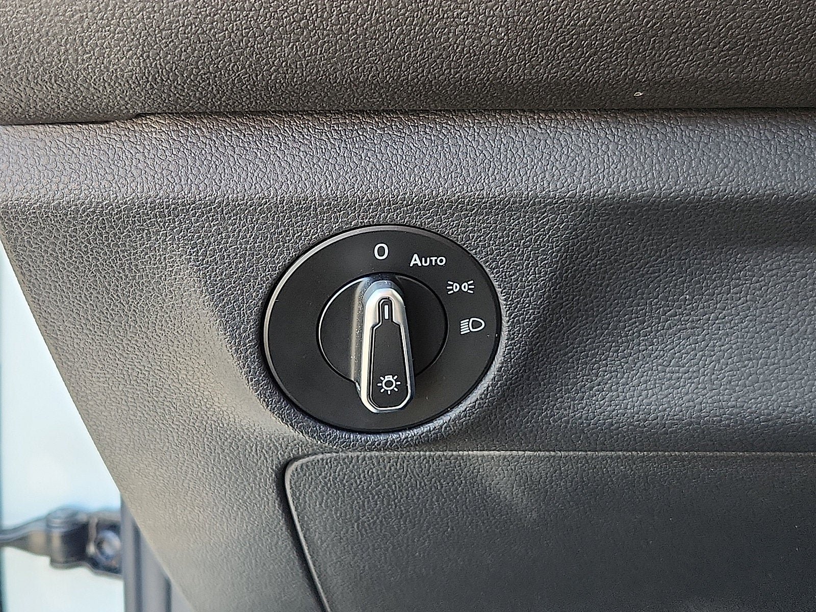 Certified 2024 Volkswagen Jetta S FWD image 21