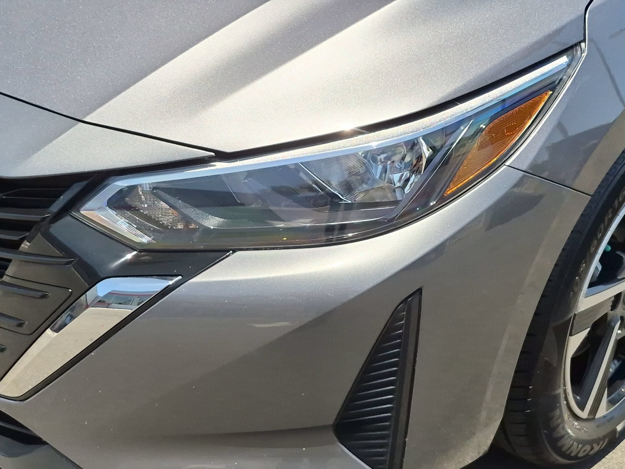 Used 2024 Nissan Sentra SV FWD image 9