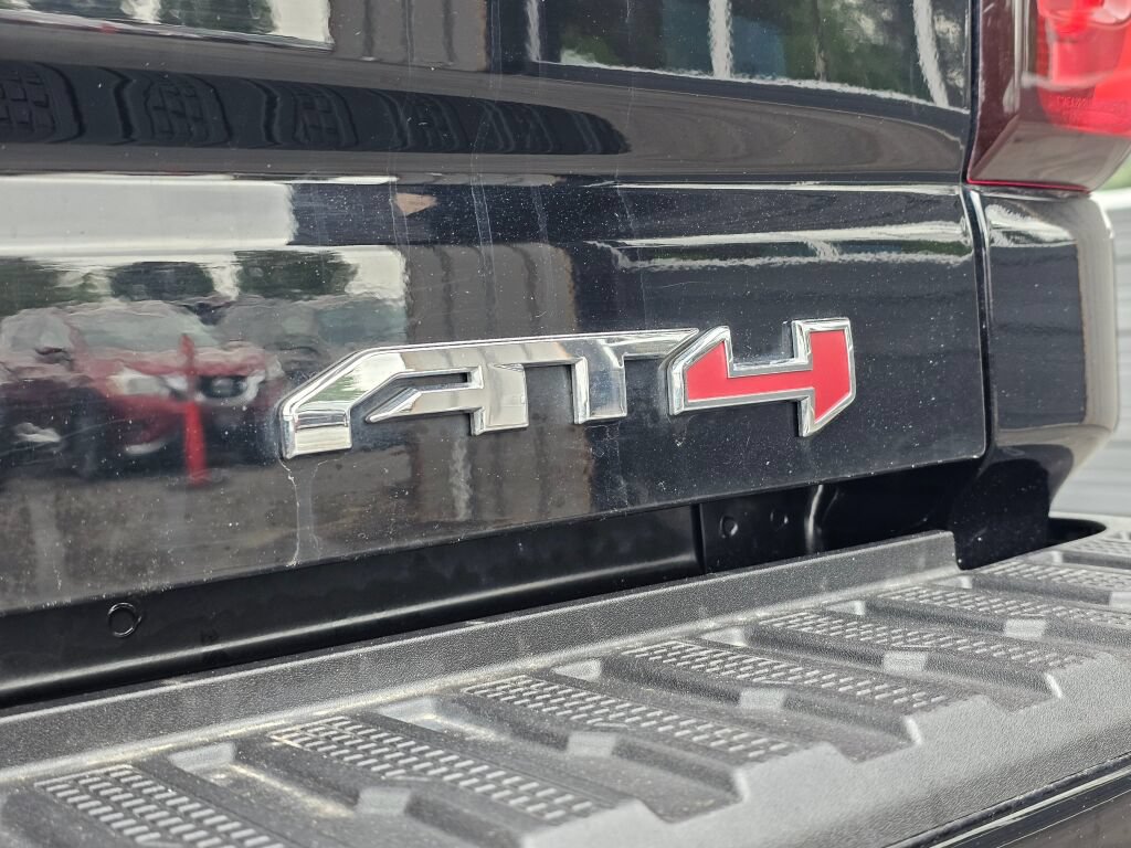 Used 2023 GMC Sierra 3500 AT4 w/ AT4 Preferred Package AWD/4WD image 15