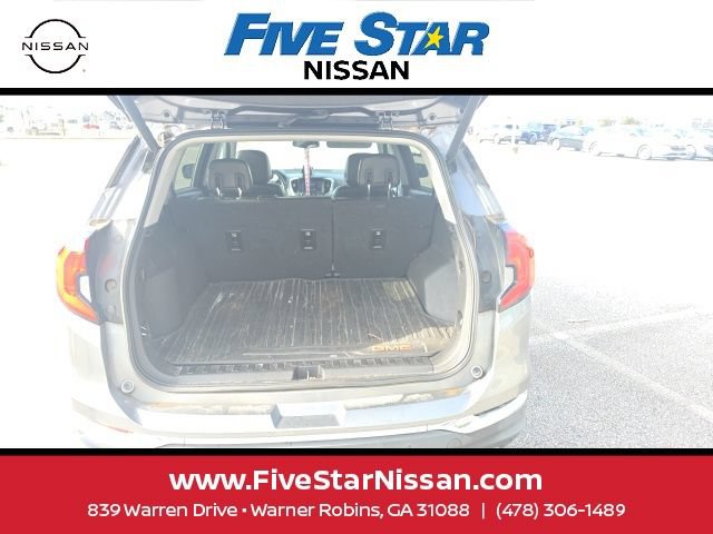 Used 2018 GMC Terrain SLT w/ Preferred Package FWD image 10