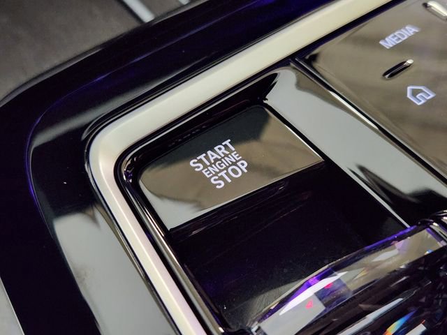 Used 2025 BMW 740i RWD image 21