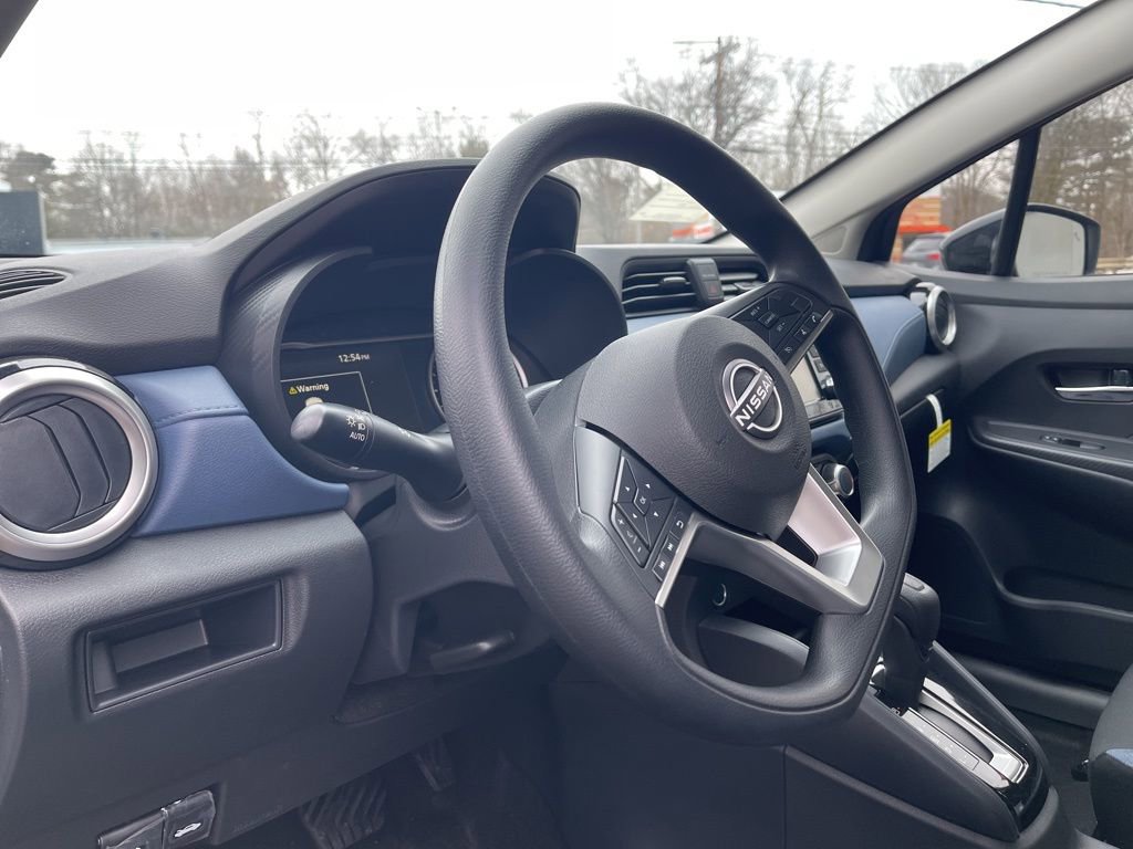 New 2025 Nissan Versa SV w/ Trunk Package image 8