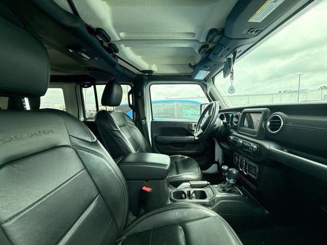 Used 2018 Jeep Wrangler Unlimited Sahara AWD/4WD image 12