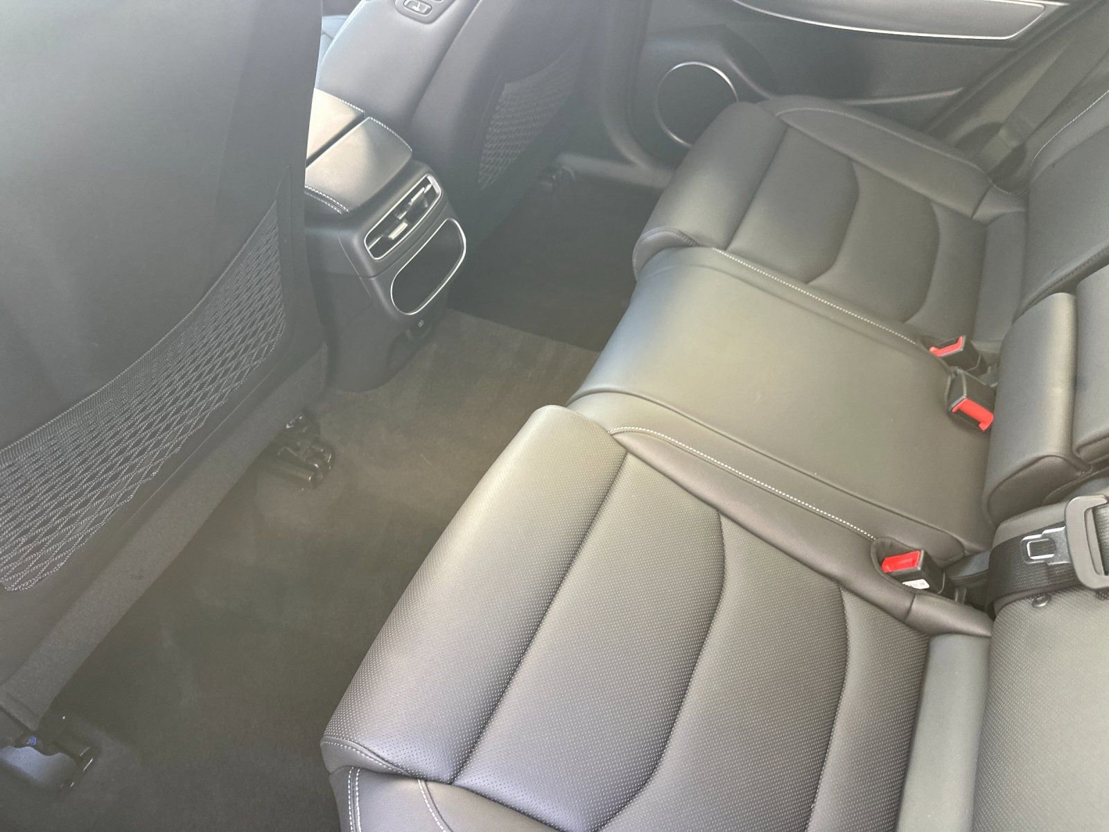 Used 2024 Genesis GV70 2.5T w/ Select Package image 12