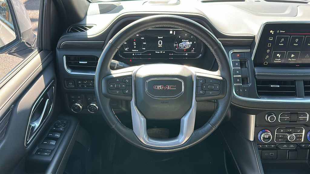 Used 2022 GMC Yukon SLT w/ SLT Premium Package image 12