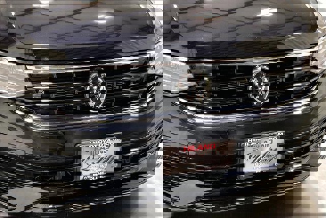 Used 2024 Volkswagen Tiguan SE R-Line w/ MDO Package, Three-Row image 31