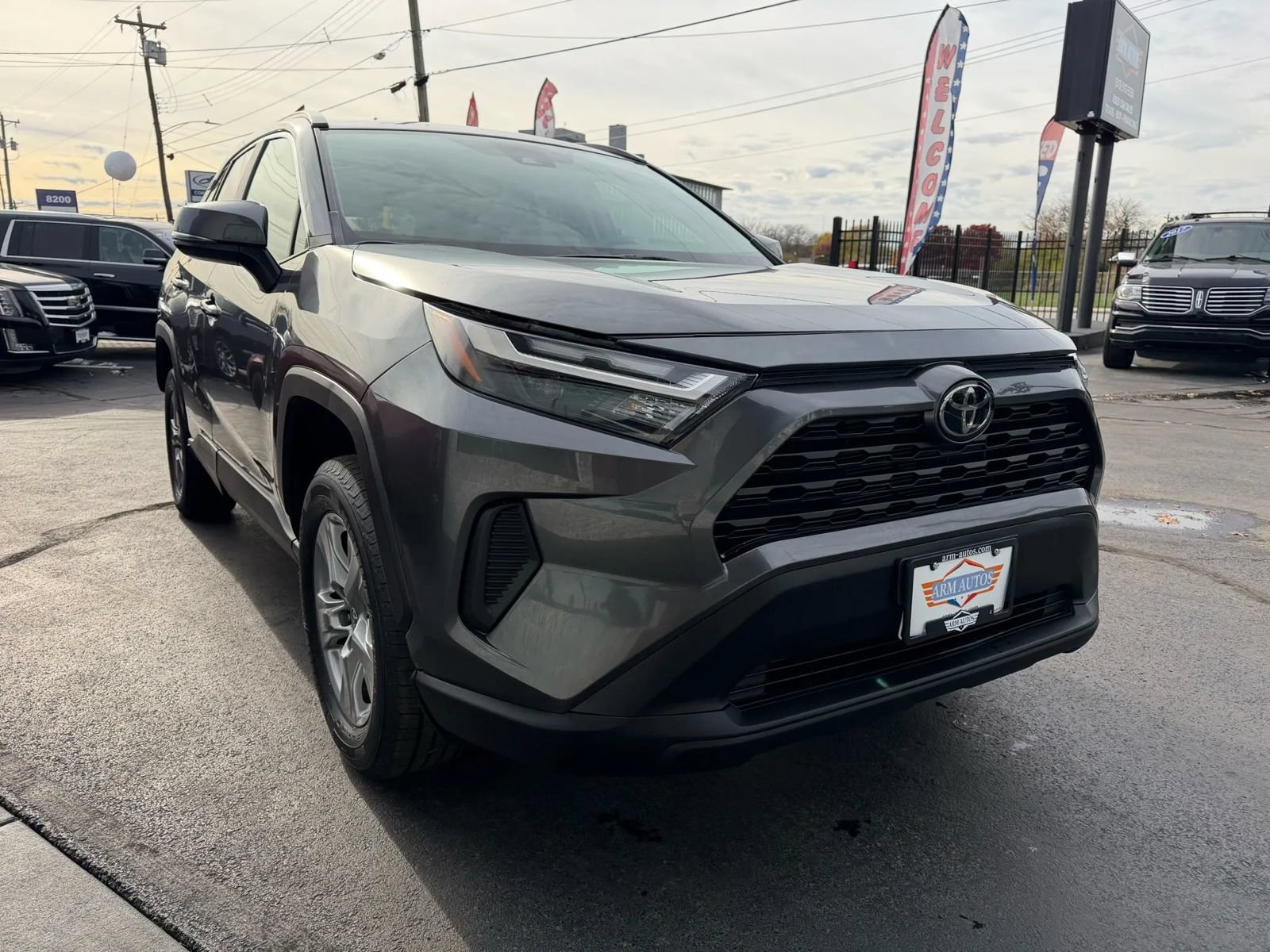 Used 2023 Toyota RAV4 XLE AWD/4WD image 13