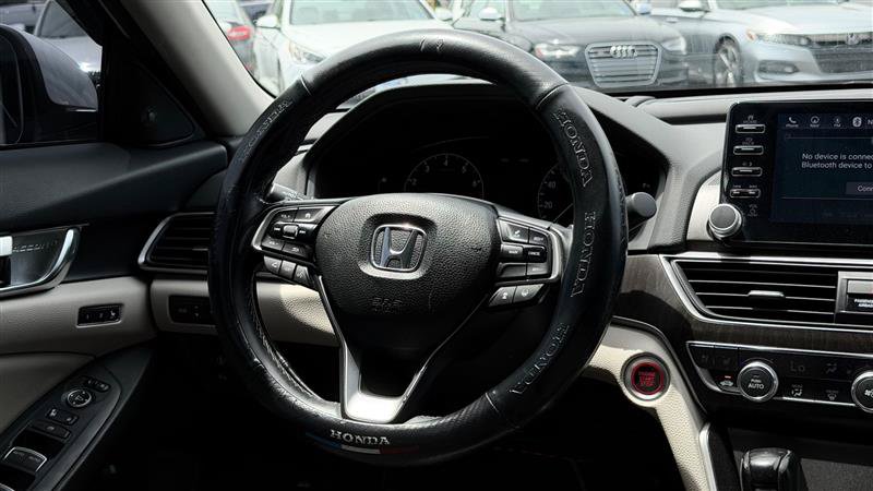 Used 2018 Honda Accord Touring image 29
