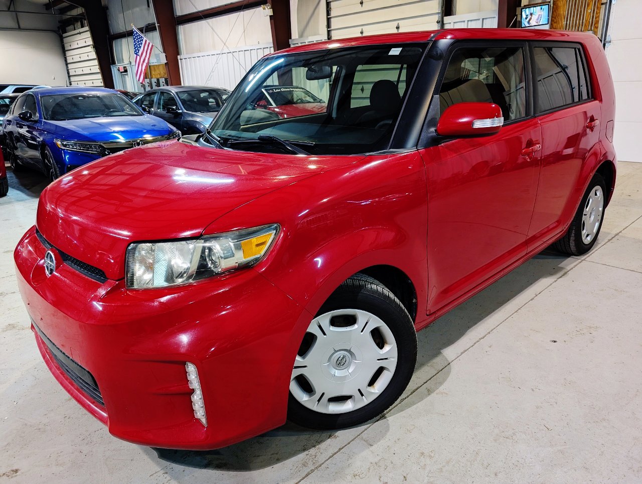 Used 2013 Scion xB image 1