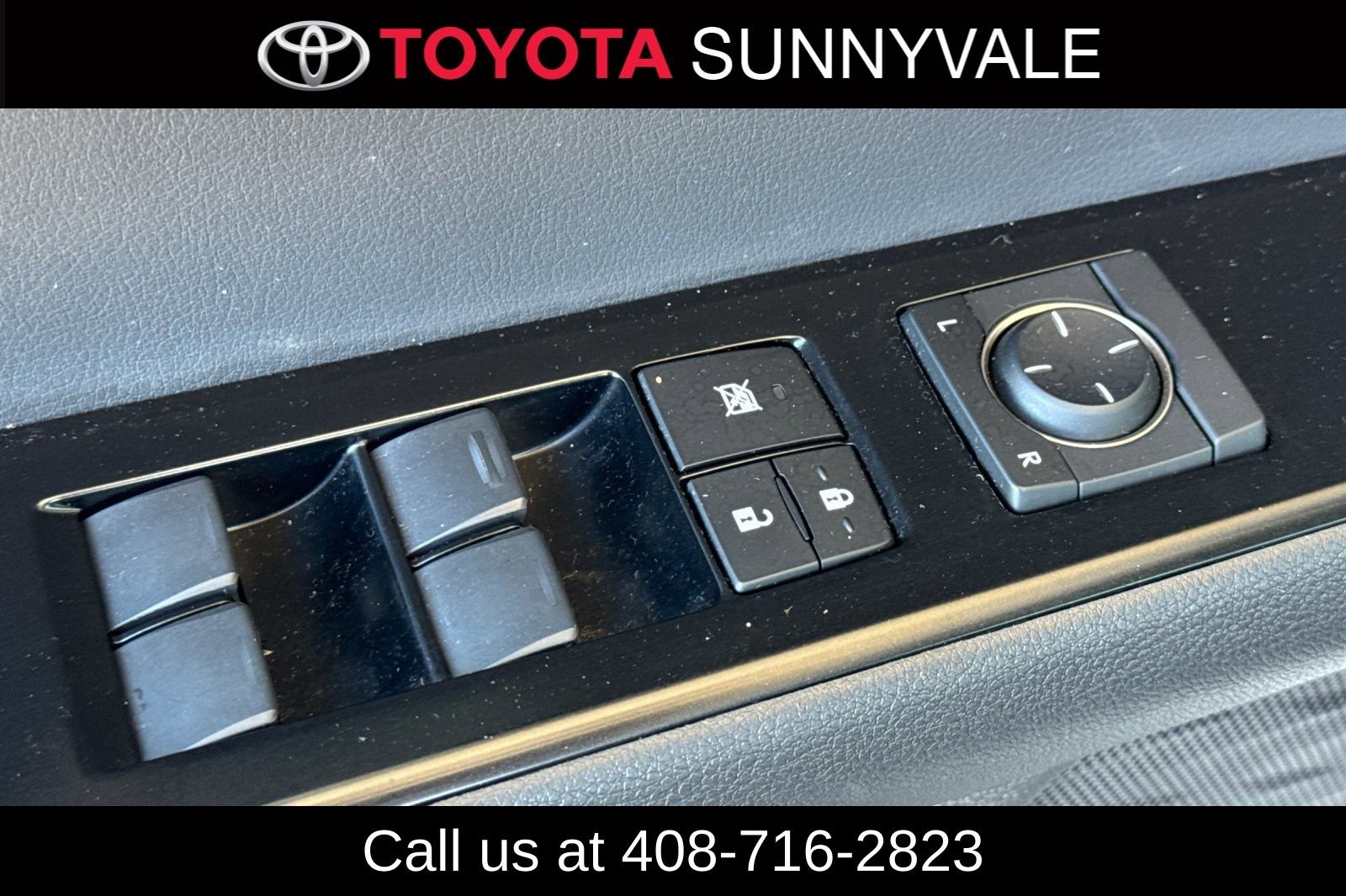 Used 2023 Lexus UX 250h FWD w/ Accessory Package (A2) image 17