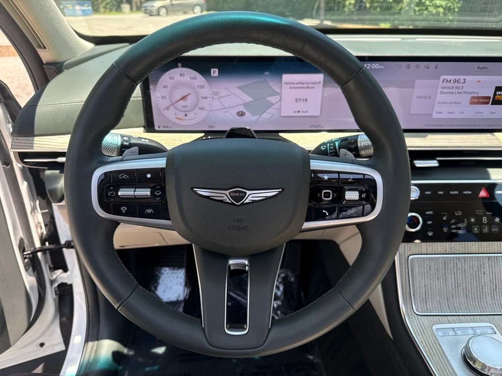 Certified 2025 Genesis GV80 2.5T Advanced AWD/4WD image 16