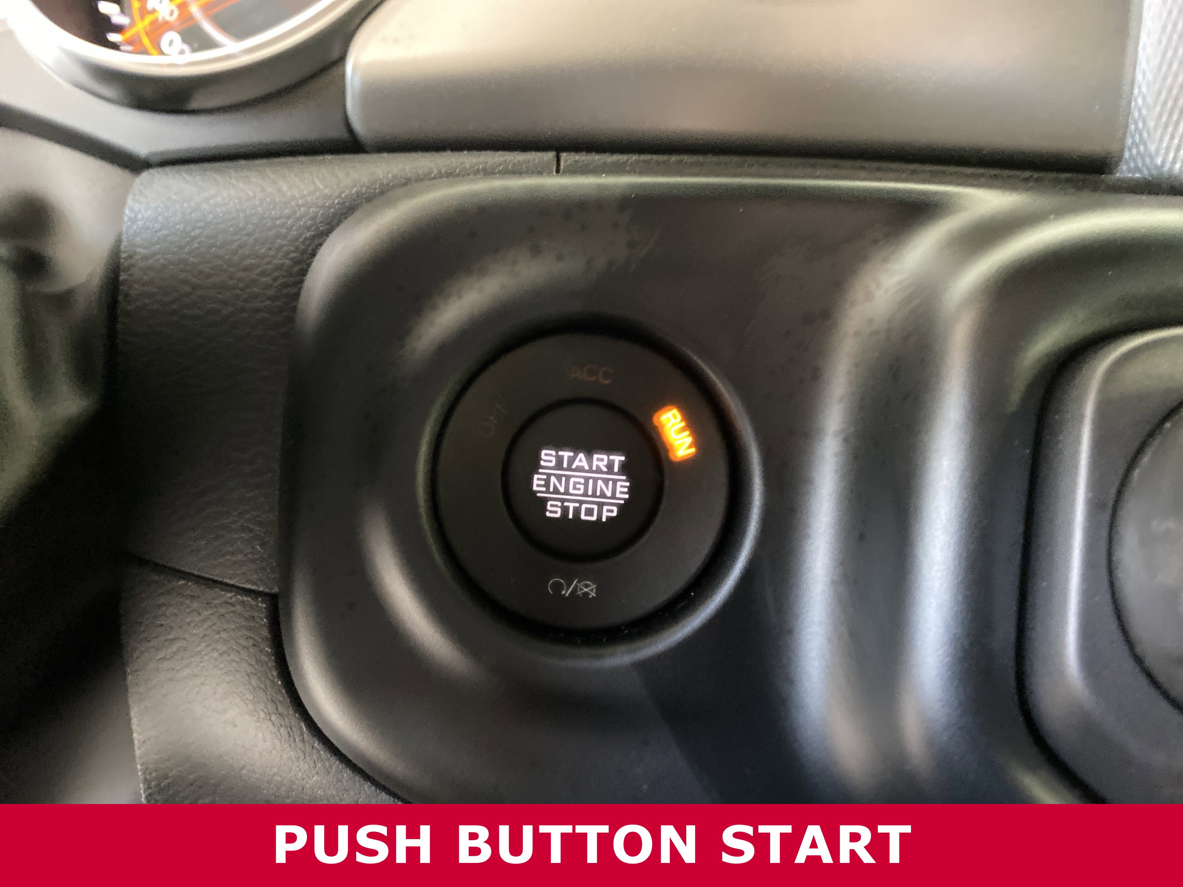 Used 2023 Jeep Gladiator Sport image 16