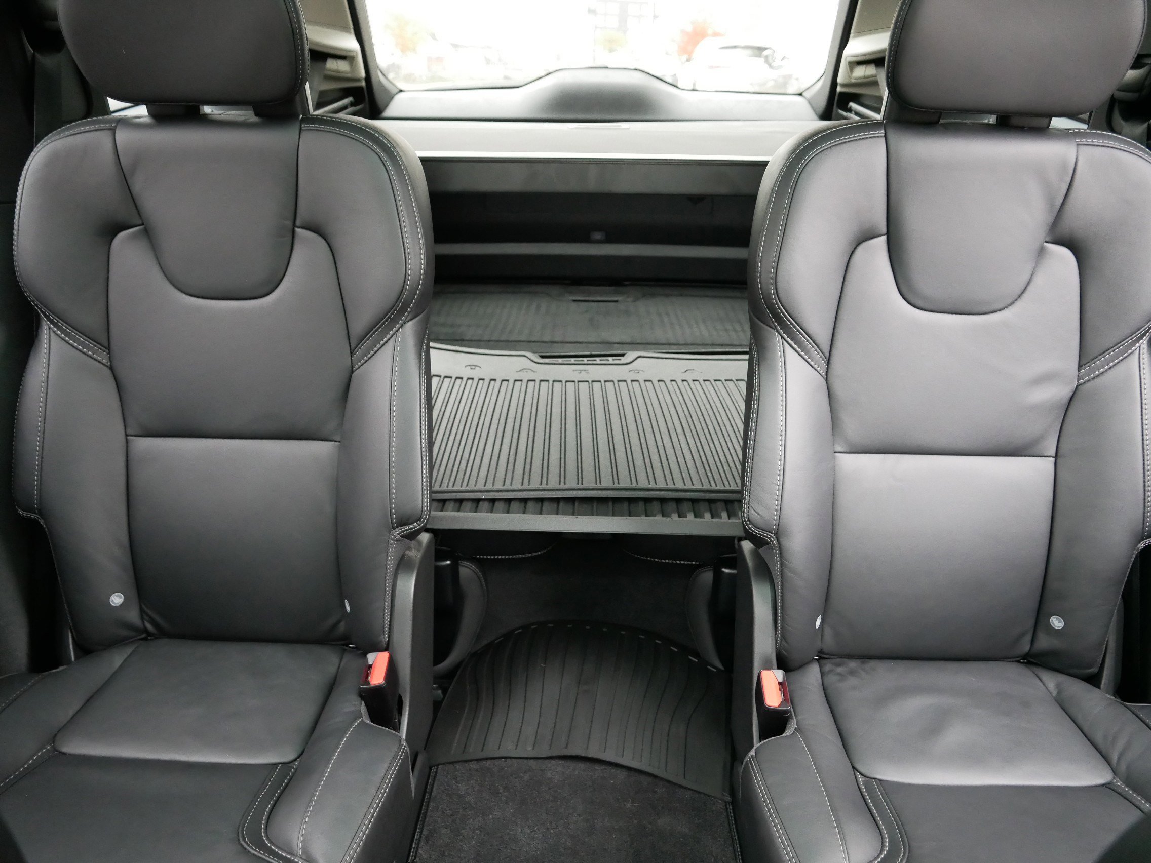 Used 2022 Volvo XC90 T8 Inscription w/ Advanced Package image 13