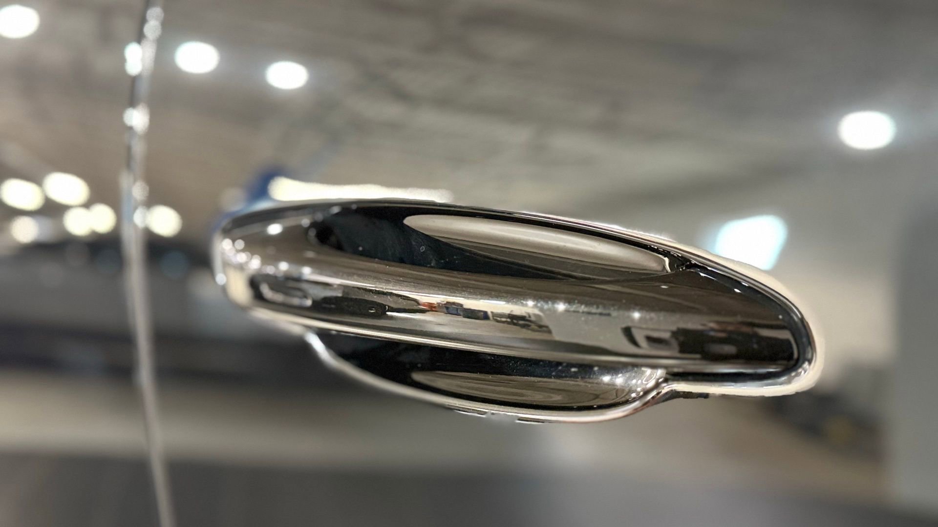 Used 2025 Porsche Cayenne Coupe image 15