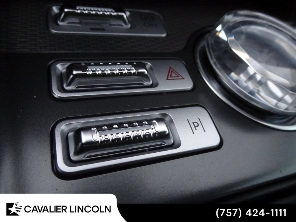 Used 2026 Lincoln Nautilus Premier w/ Equipment Group 102A AWD/4WD image 11