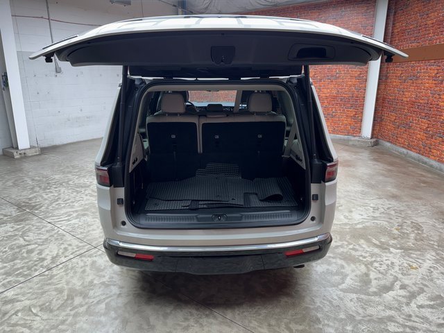 Used 2022 Jeep Wagoneer Series II image 26