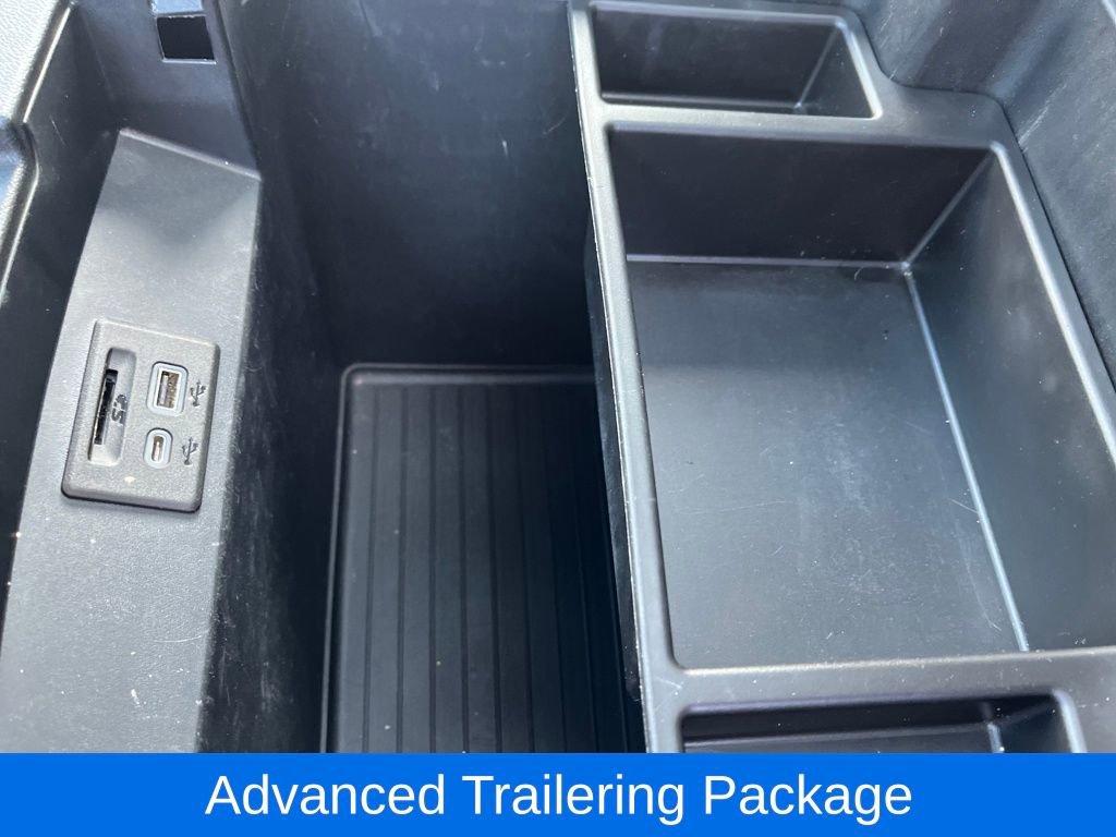 Used 2021 Chevrolet Tahoe Z71 w/ Z71 Signature Package image 31