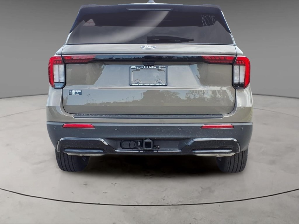 New 2027 Ford Explorer ST-Line AWD/4WD image 9