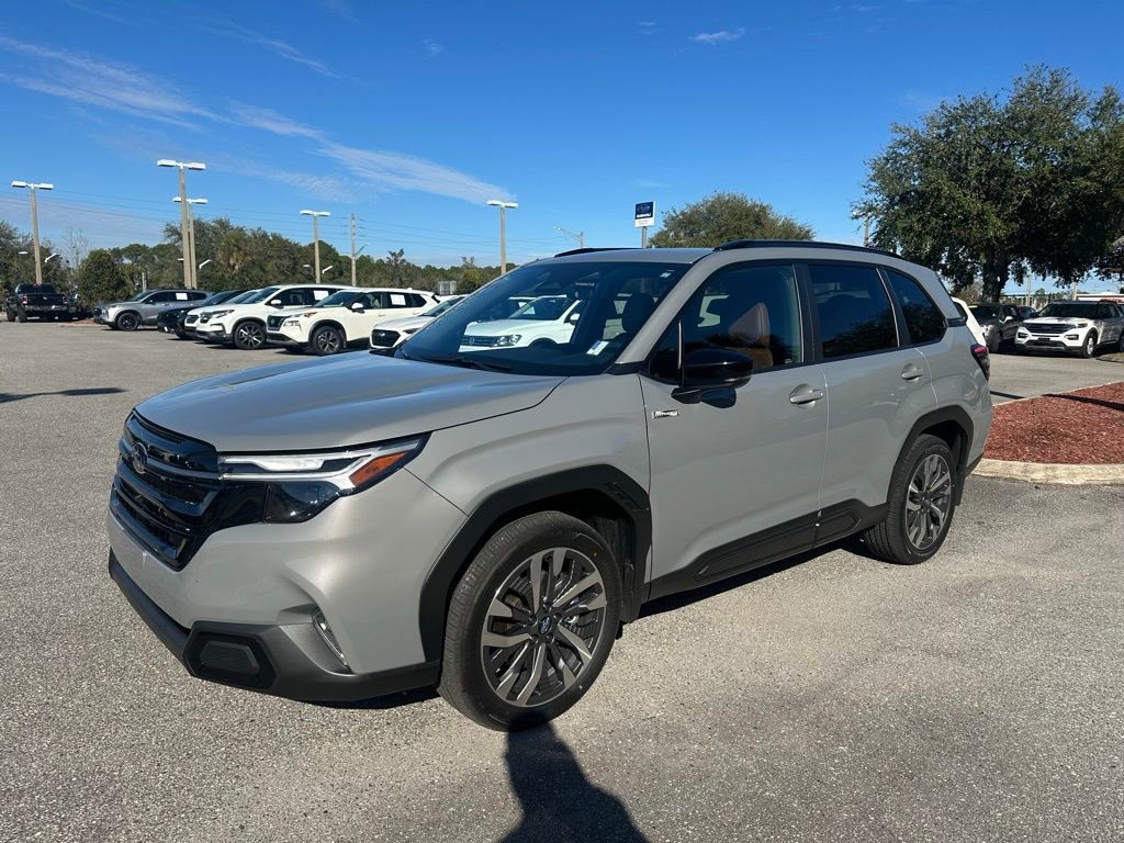 Used 2025 Subaru Forester Touring image 13