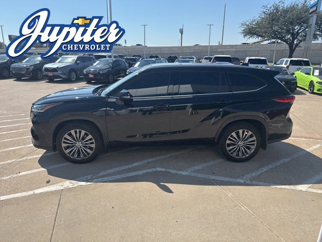 Used 2022 Toyota Highlander Platinum
