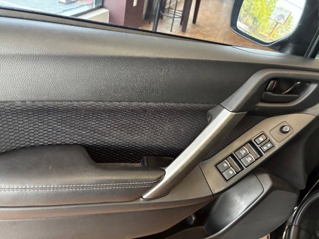 Used 2017 Subaru Forester 2.5i Premium w/ Popular Package #2A AWD/4WD image 16