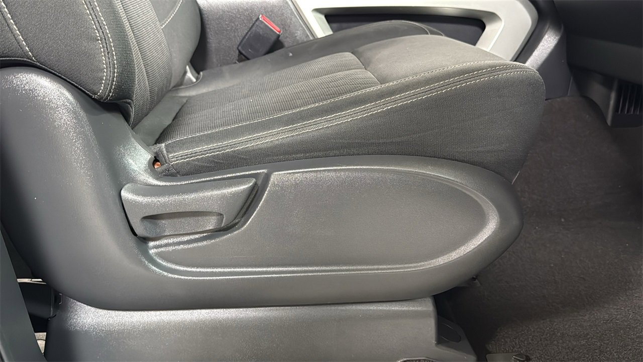 Used 2018 Nissan Titan SV w/ SV Convenience Package image 20